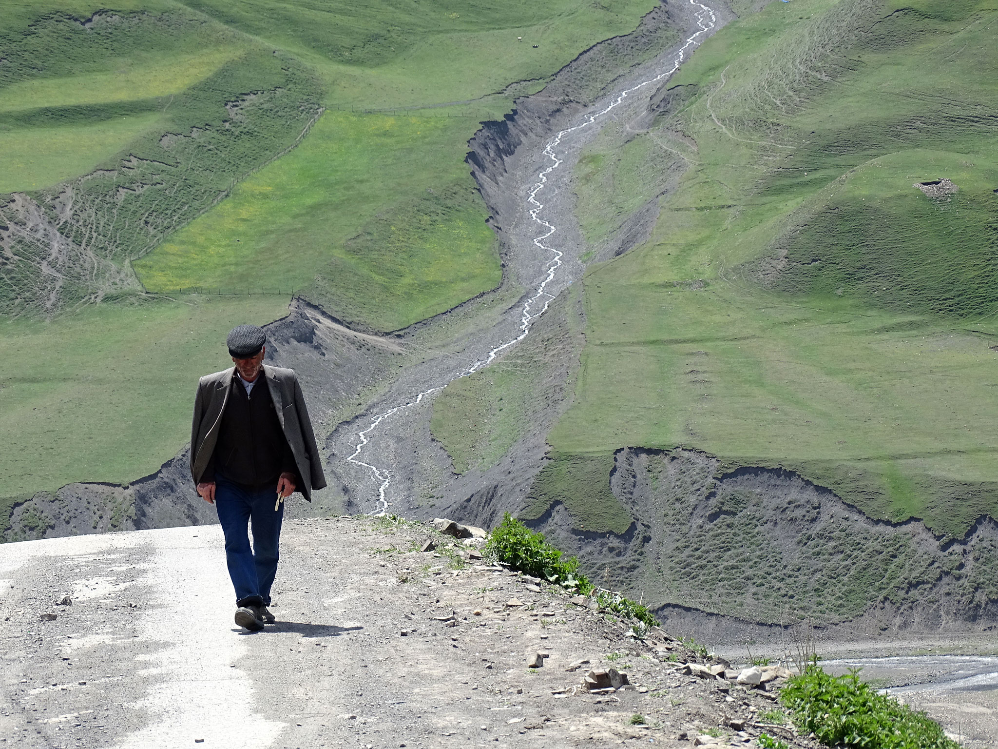 Xinaliq (Photo license: CC BY 2.0)